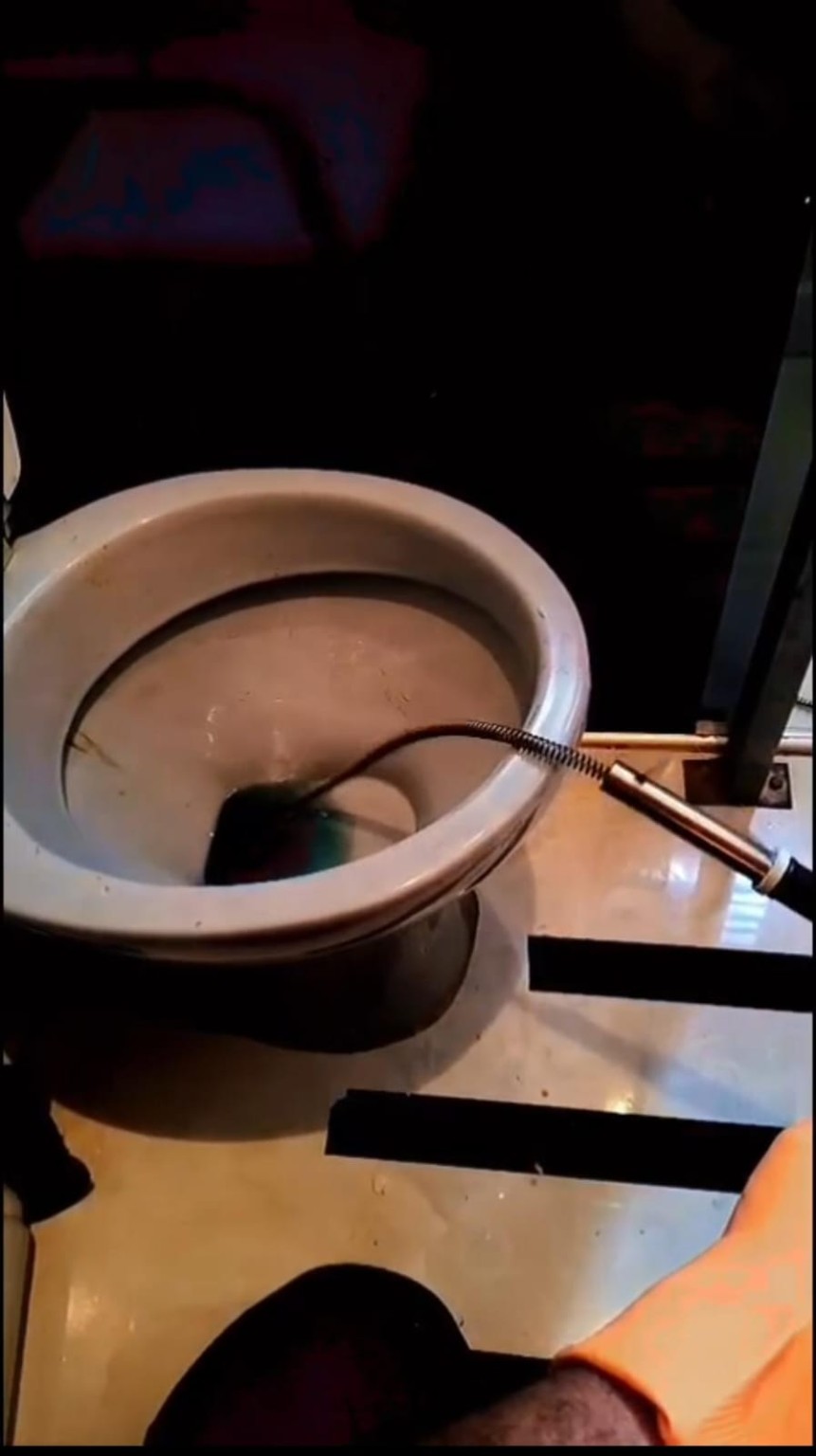 Desentupimento de vaso sanitário